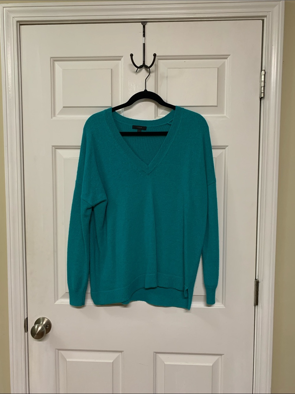 J. Crew Teal V‑Neck Sweater Size Small 40% Wool Classic Preppy for Fall